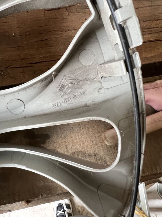 4бр железни джанти с тазове за Ситроен/Пежо