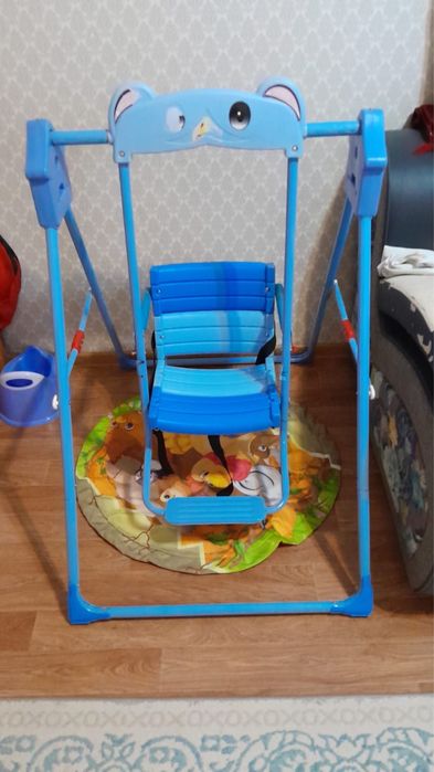 Продам детский качели в отличном состояние
