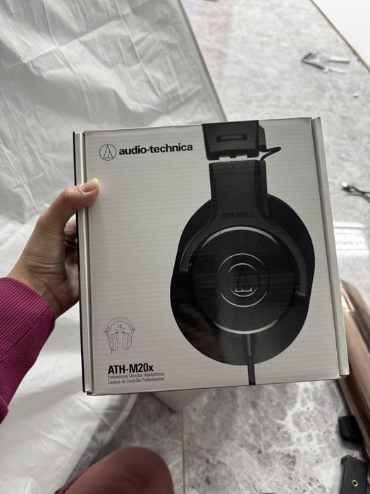 Наушники Audio-Technica ATH-M20x новые