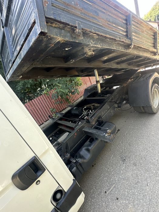 Vand Iveco Daily basculabil 3 părti , an 2009