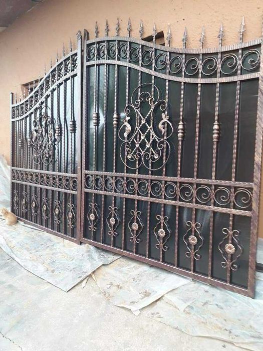 Gard din fier forjat, sipca metalica, jaluzele, plasa, tabla cutata