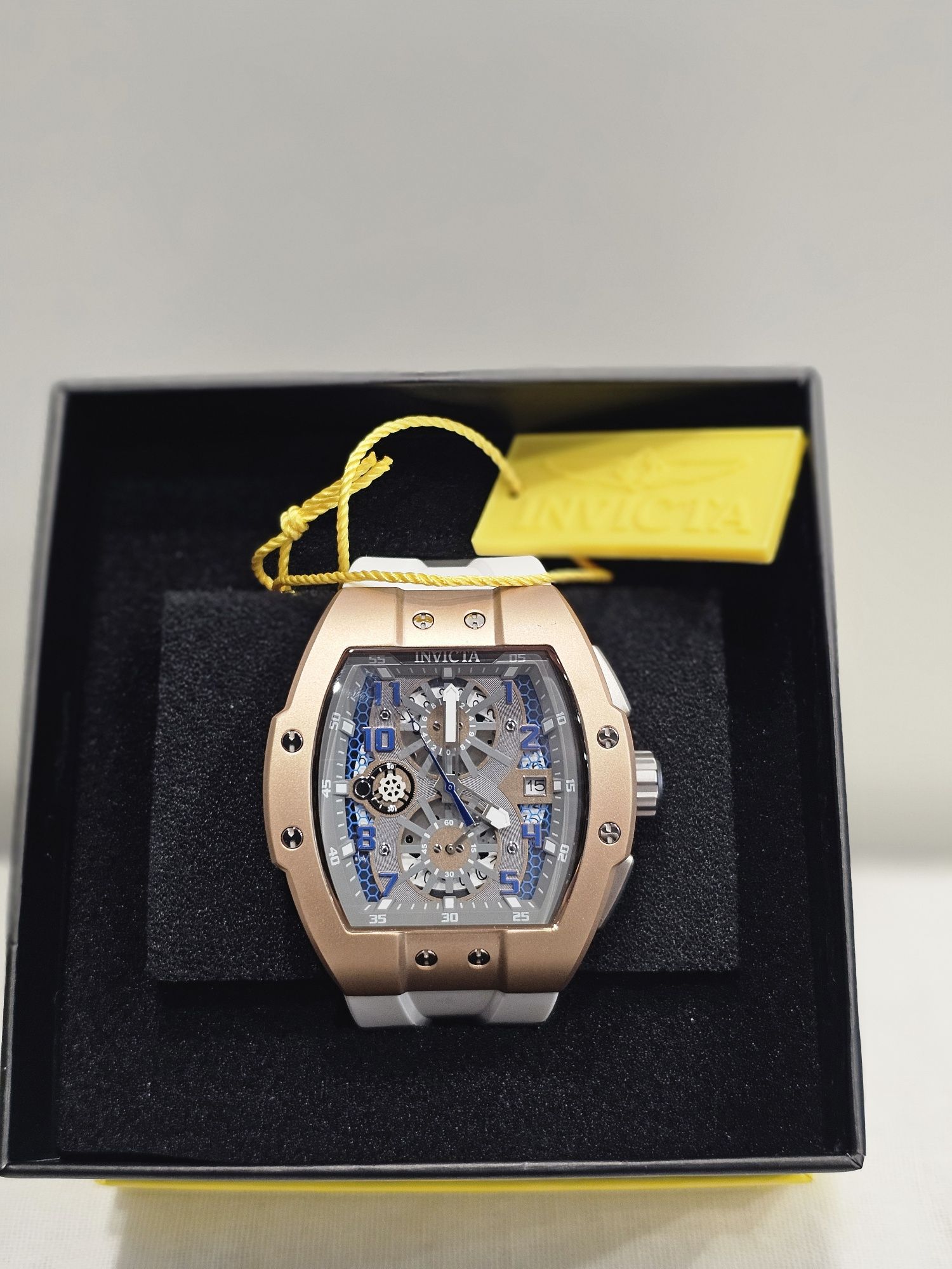 Мъжки часовник INVICTA Racing White and Rose Gold