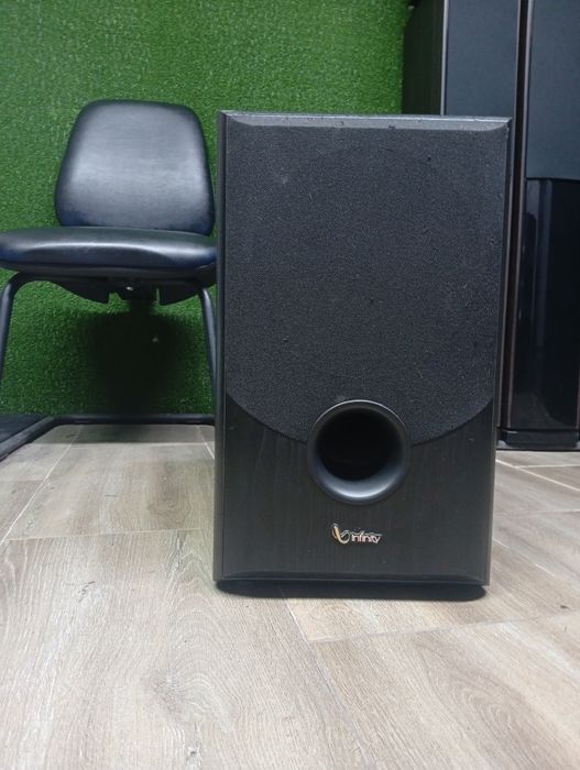 Активен субуфер Infinity Alpha