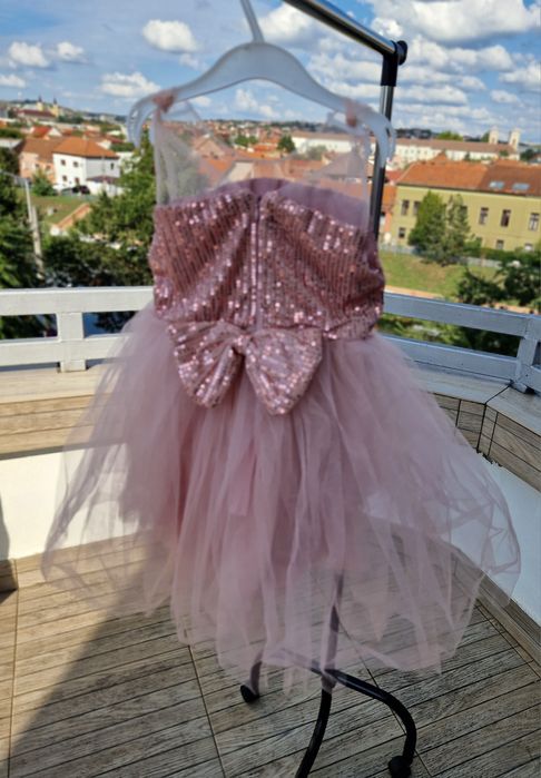 Rochii fetițe 3 ani - 5 ani