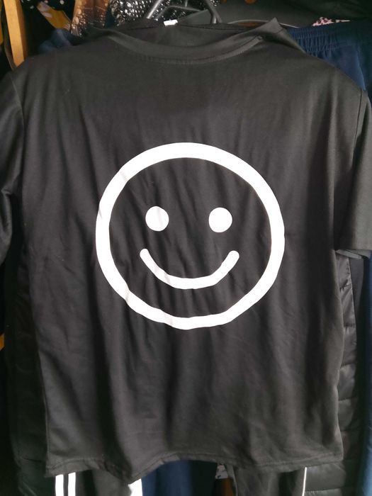 Женский спортивный костюм