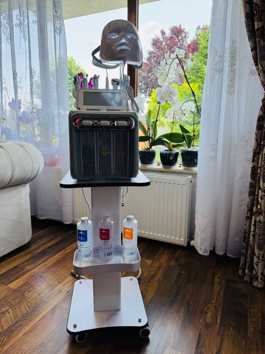 Ucenic Cosmetic, Suport Portabil pentru Aparatura de Salon