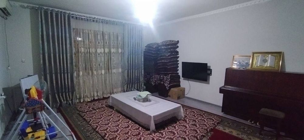 Юнусабад 4 квартал. Продается квартира 3/9/9