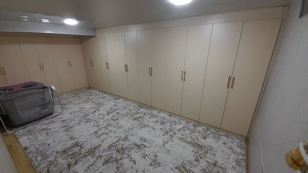 Срочно  2  этажли евро коттеж сотилади!