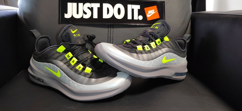 Nike Air Max Axis, номер 36,5