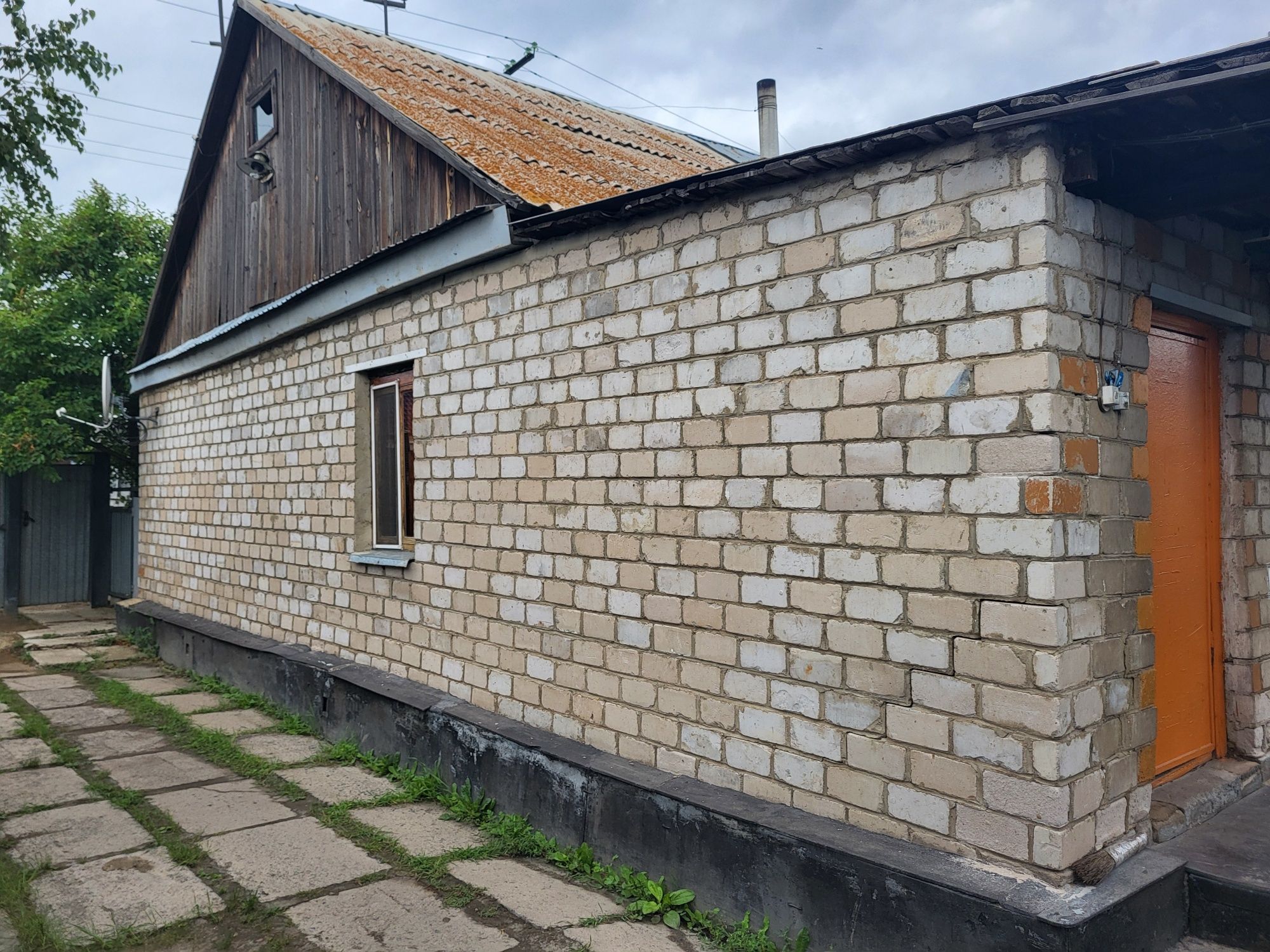 Продам Кирпичный Дом