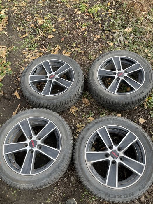 Продам комплект колес 205/55/16 5х114.3 Kia Hyundai