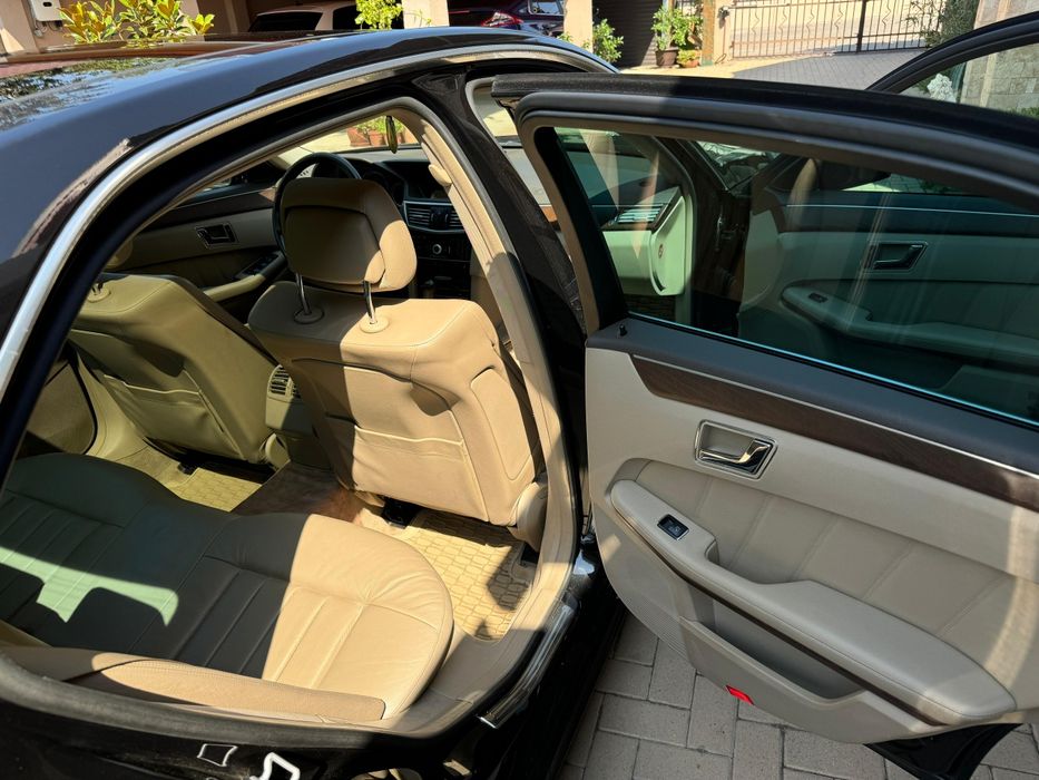 Mercedes-Benz E250 Diesel Elegance
