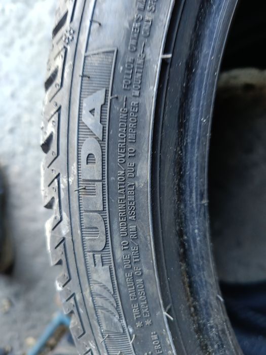 Всесезонни гуми -2023г.-17цола-215/40-1бр -85лв."FULDA"