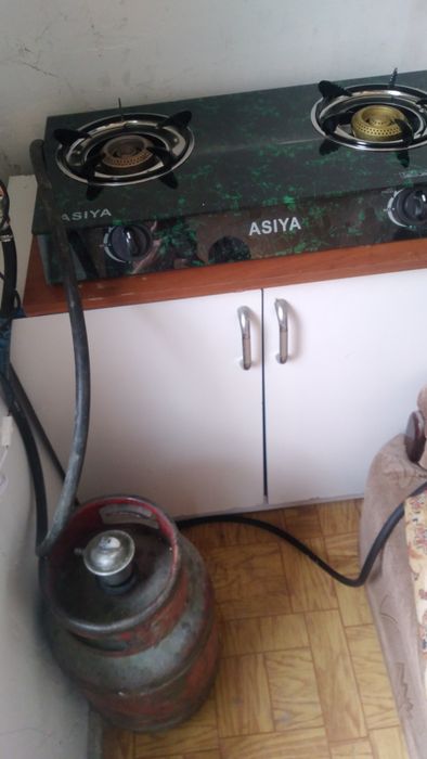 Продам газ плиты 2-кампорныи с балоном редуктором шланши все комплект