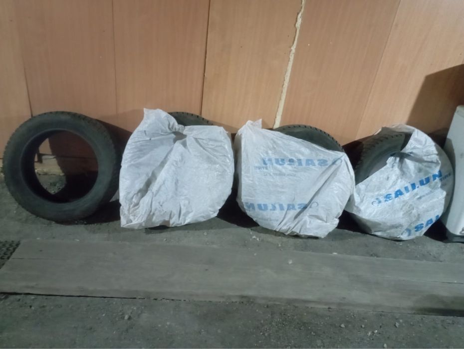 Резина viatti R17/215/55
