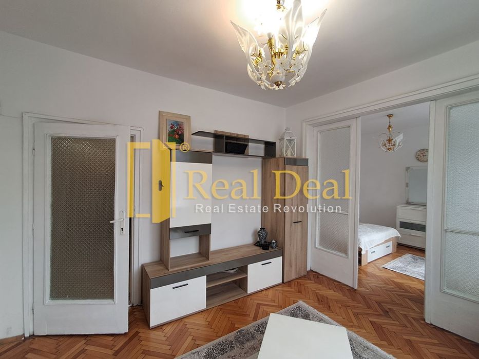 Дава се под наем Двустаен апартамент в София, Център - 60 кв.м за 800 € - Снимка #2