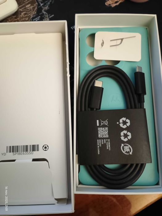 Vand Motorola Edge 60 Fusion 12GB RAM / 256 GB cu garantie