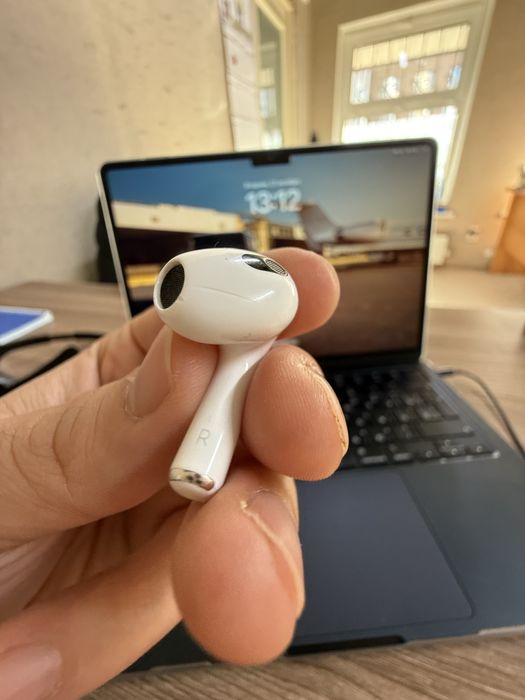 Продам airpods 3