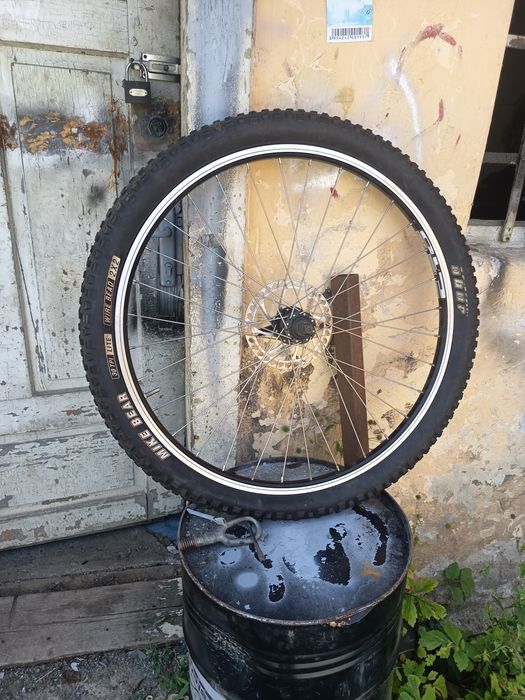 Vând cauciucuri Mike Bear umpic folosite