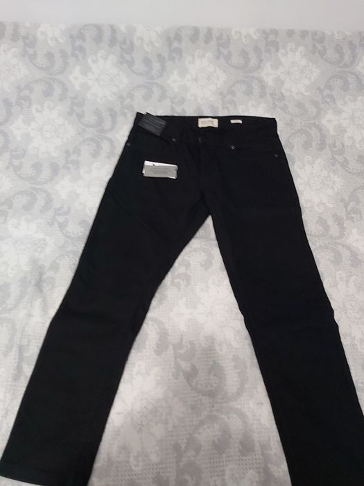 Pantaloni lungi, culoare neagra,mărimea 34