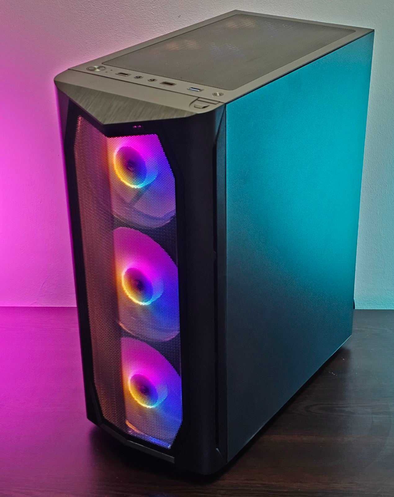 RTX 4070 12GB/Ryzen 7-7700/RAM 32GB/SSD 1TB/Чисто Нов+Гаранция!