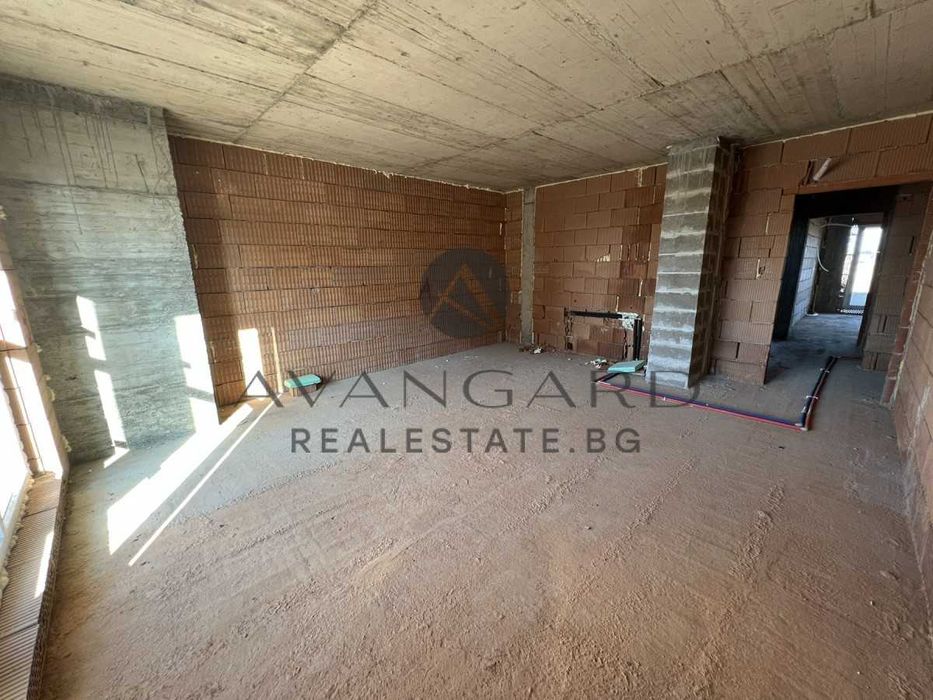 Продава се Тристаен апартамент в Пловдив, Беломорски - 121 кв.м за 953 €/кв.м - Снимка #1