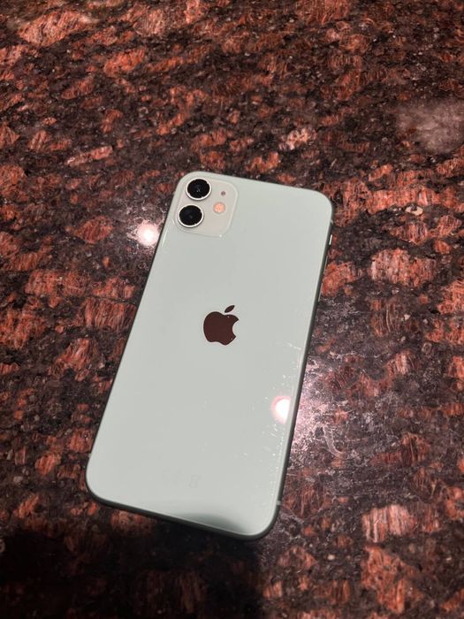 Iphone 11 64gb Перфектен