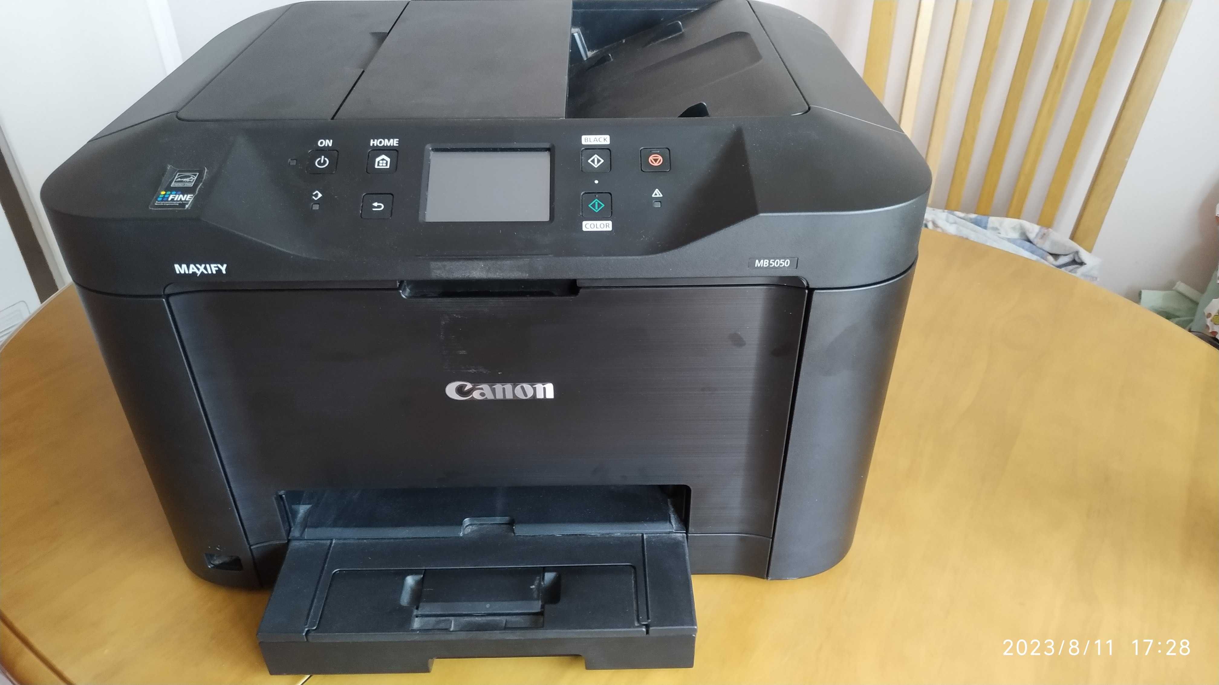 Продавам  цветен принтер/скенер /копир Canon MB5050