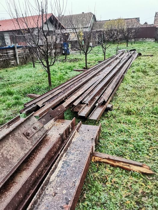 Vând profile de 14m