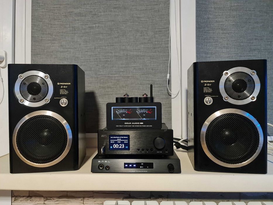 Музыкальный центр продаю