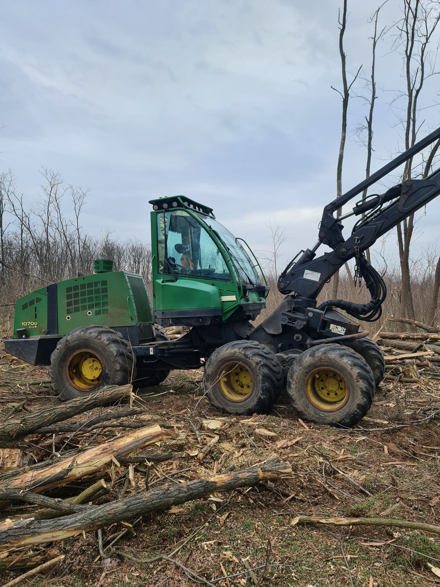 Sc murdeala forest srl vinde Harvester 1070 D eco 3 RAR EFECTUAT ATEST
