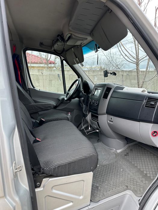 Mercedes- Benz Sprinter