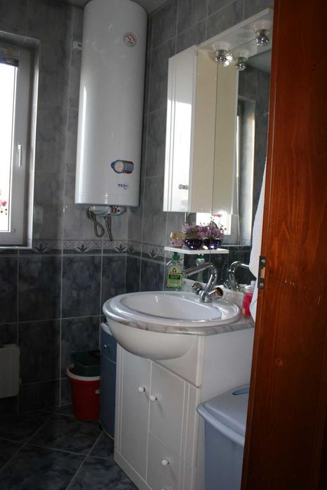 Дава се под наем Тристаен апартамент в Варна, м-т Св. Никола - 90 кв.м за 484.5 € - Снимка #9