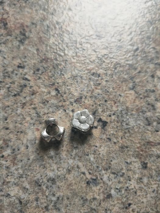 Vând charm din argint tip Pandora