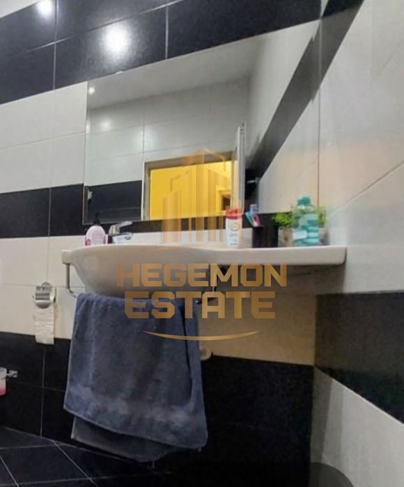 Продава се Тристаен апартамент в Варна, Централна поща - 92 кв.м за 2392 €/кв.м - Снимка #9