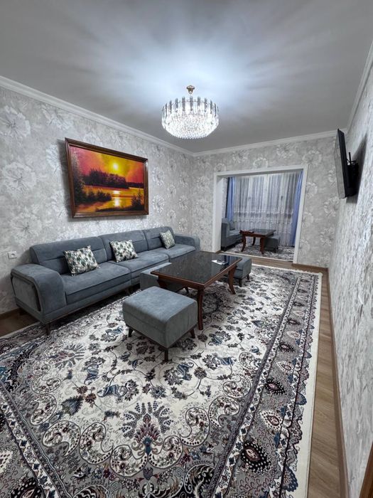 Срочно аренда квартиры метро космонавтов метро Айбек