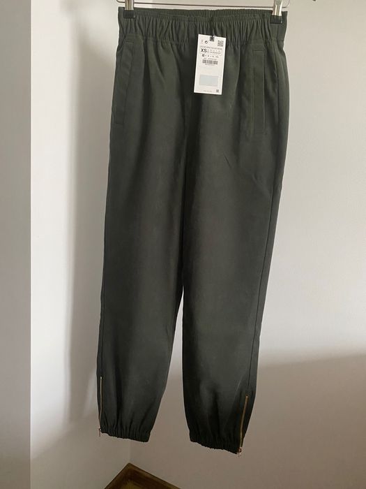 Pantaloni Noi cu eticheta, Zara