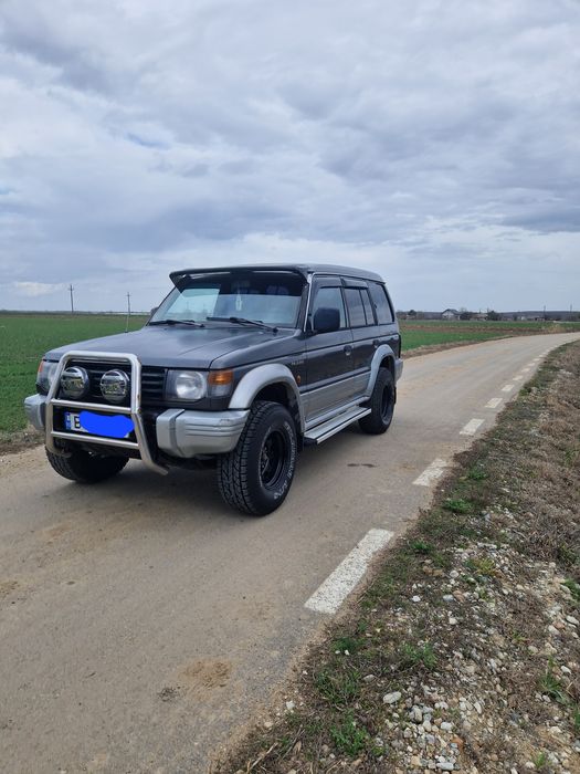 Mitsubishi pajero mk2