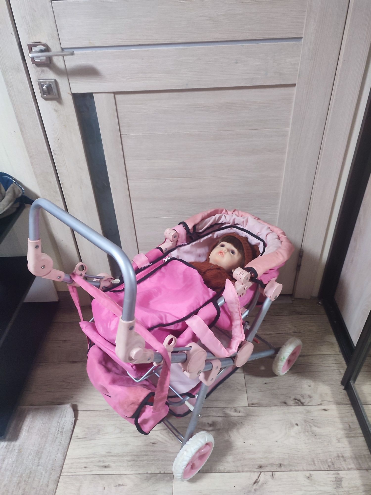 Детская коляска для кукол