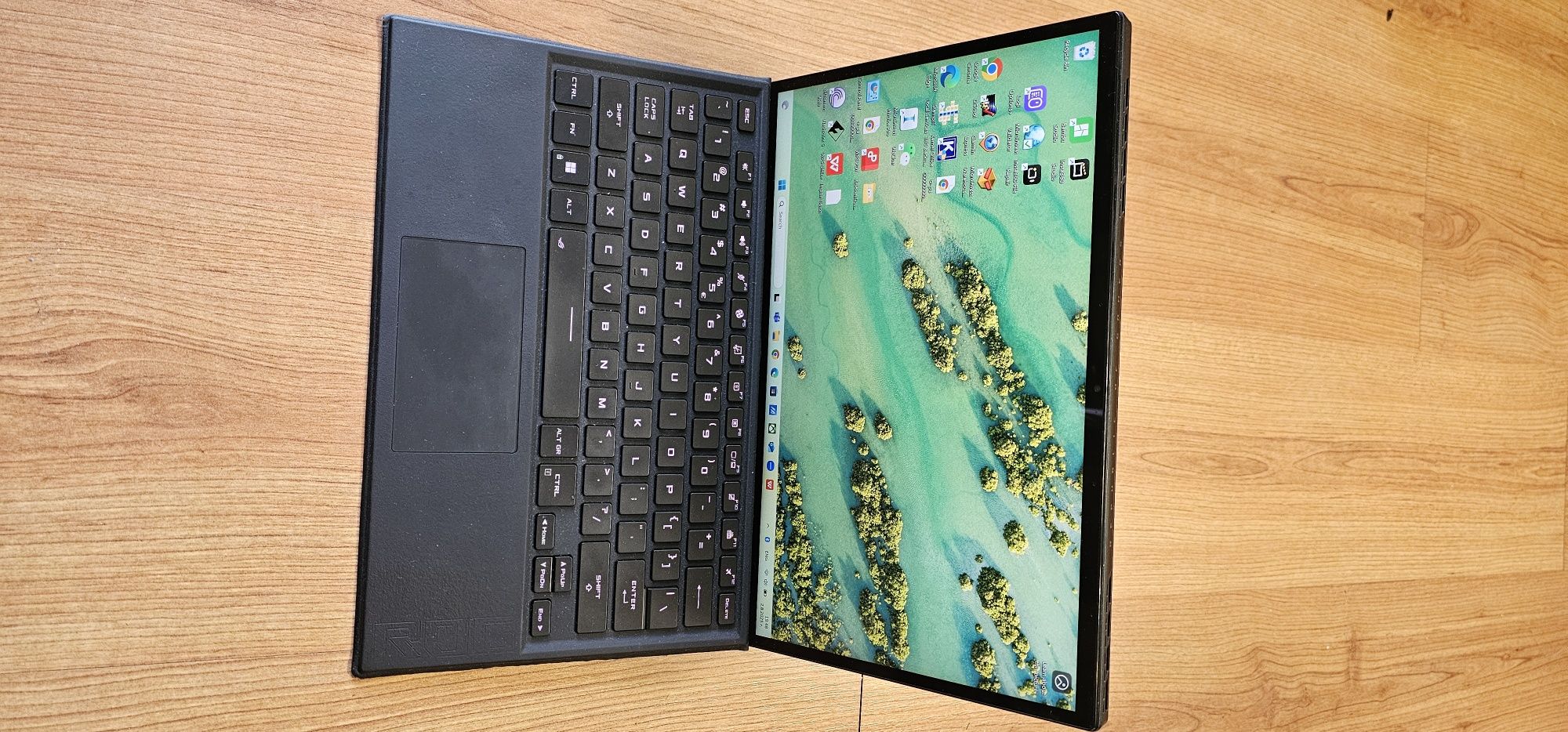 Gaming laptop tablet Геймърски лаптоп таблет Asus Rog Flow Z13