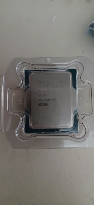Процессор Intel Core i5 12400