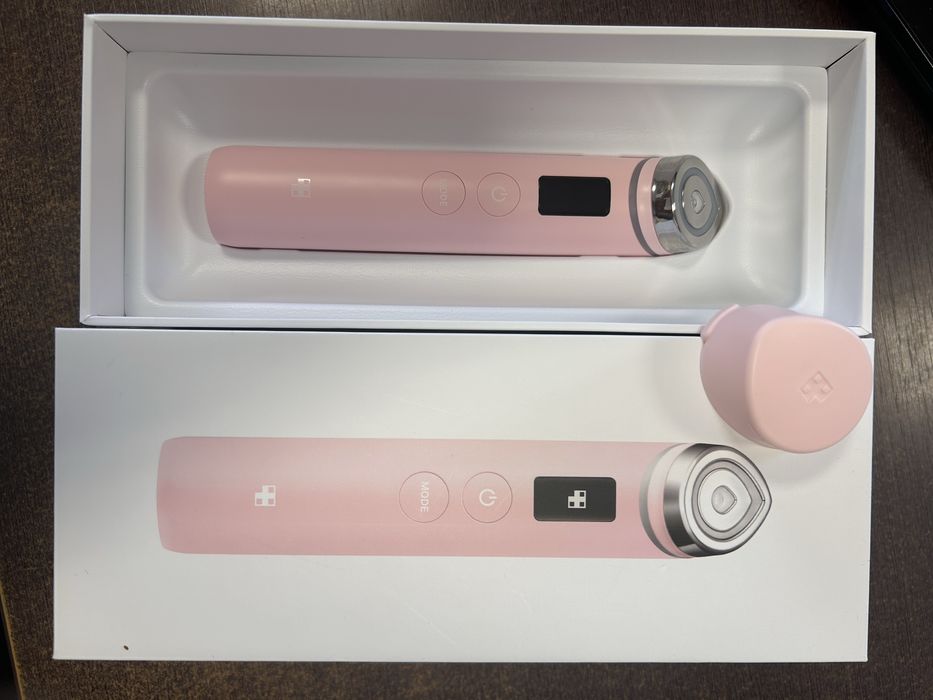 MediCube Age-R Устройство за грижа за кожата Booster Pro Pink