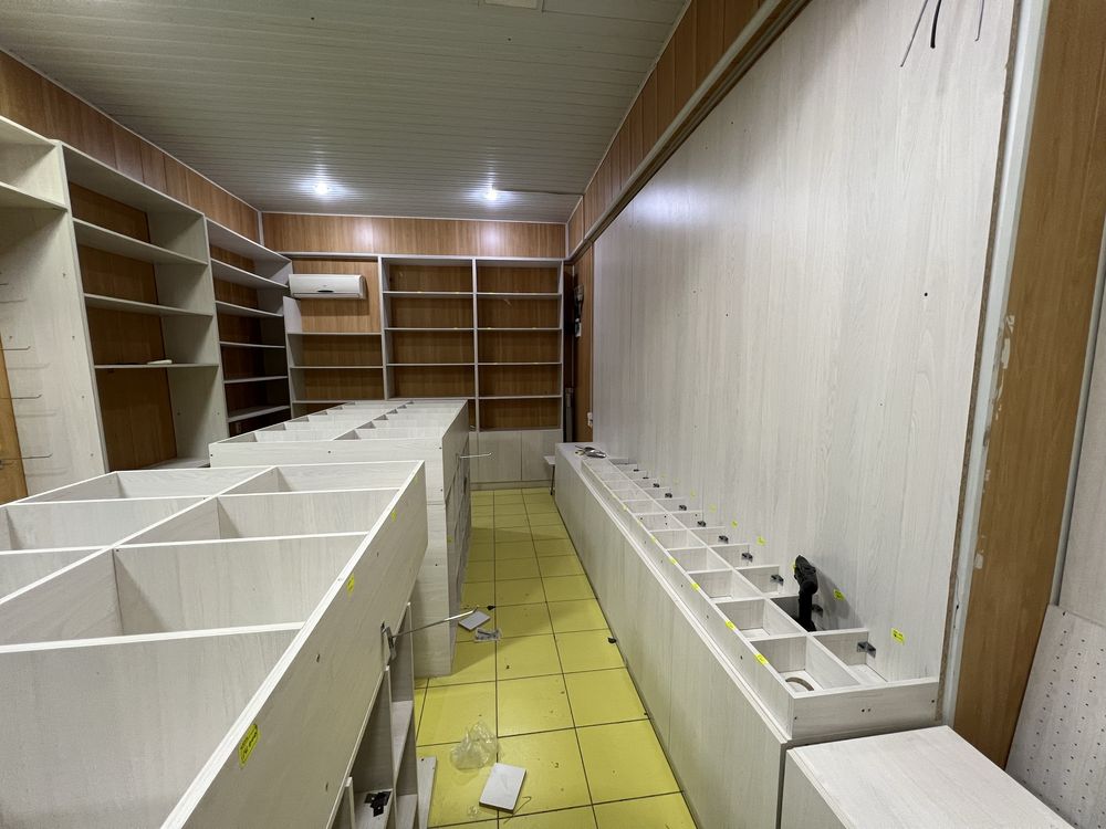 DO’KON UCHUN MEBEL, polkalal 2 ta ostrov va boshqa jixozlari