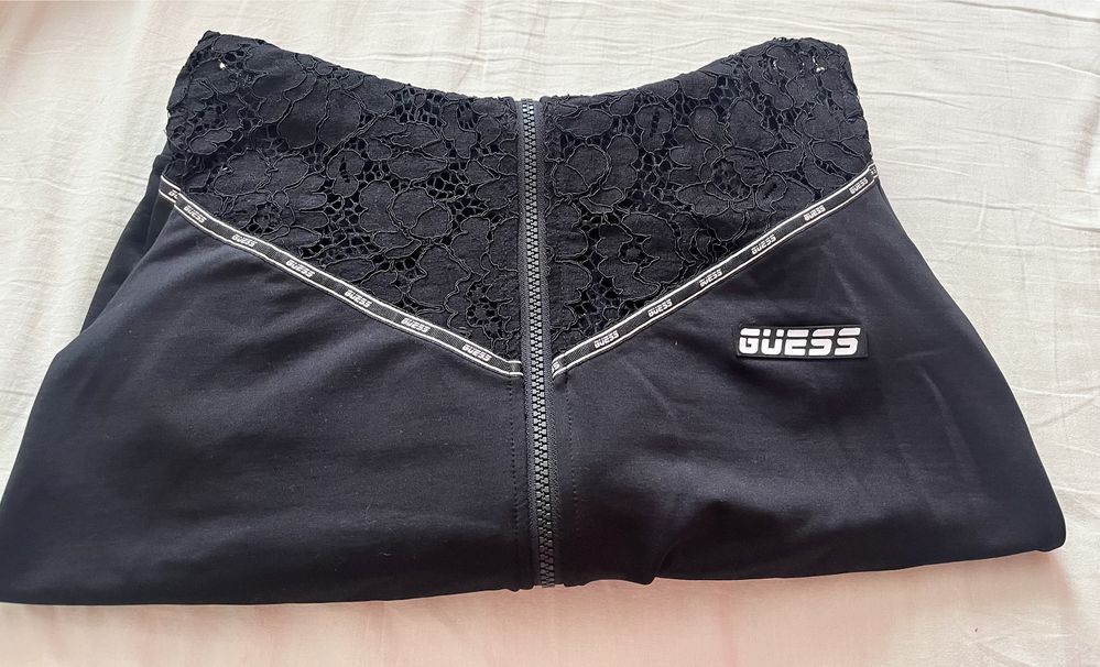 Суичър с дантела GUESS