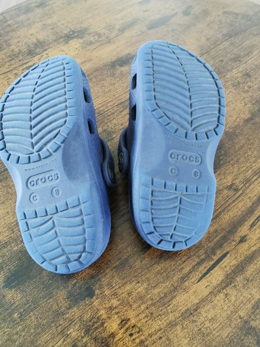 Papuci crocs C8.