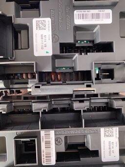 Modul airbag rem confort panou sigurante bmw f30 f31 f32 f33 f34 f36