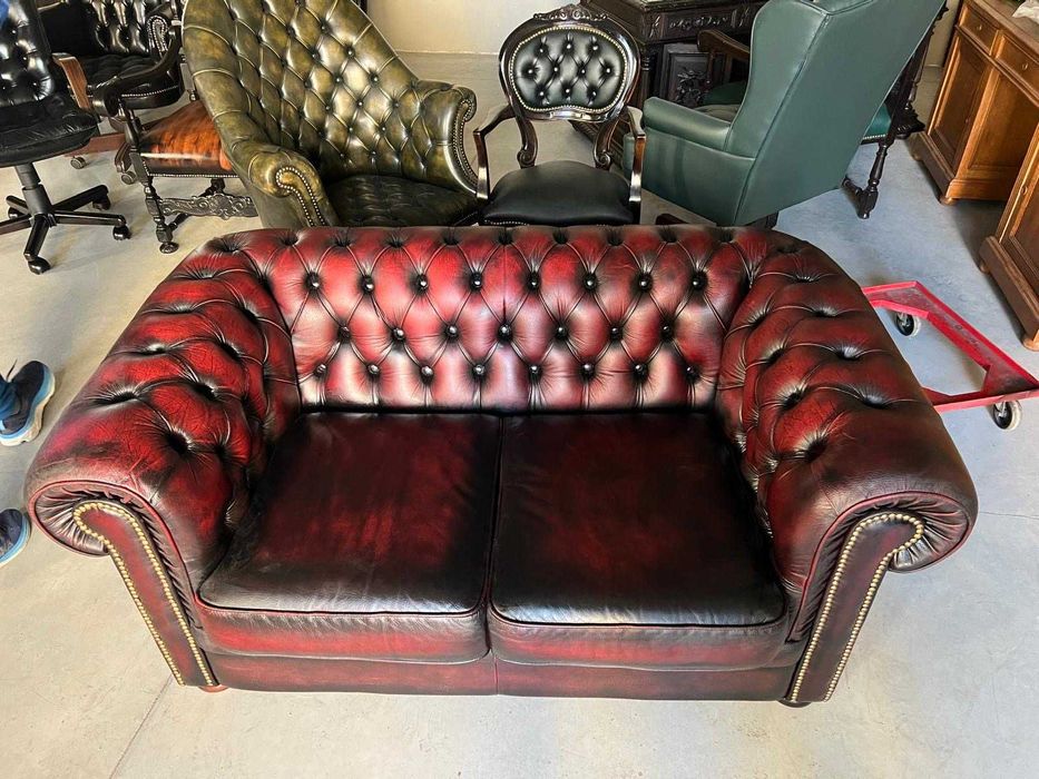 Canapea 2 locuri/Chesterfield!