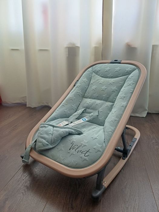 Бебешки шезлонг / люлка chipolino