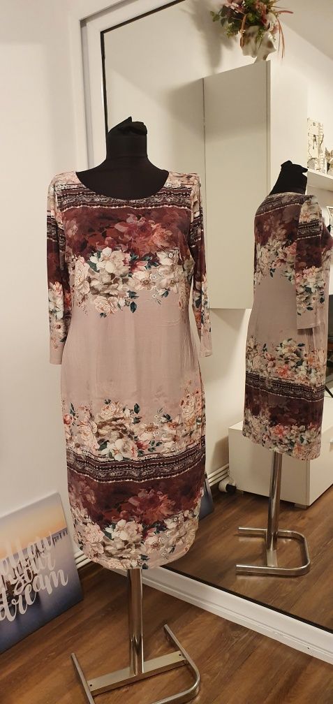 Rochie elastica marimea 40- 42