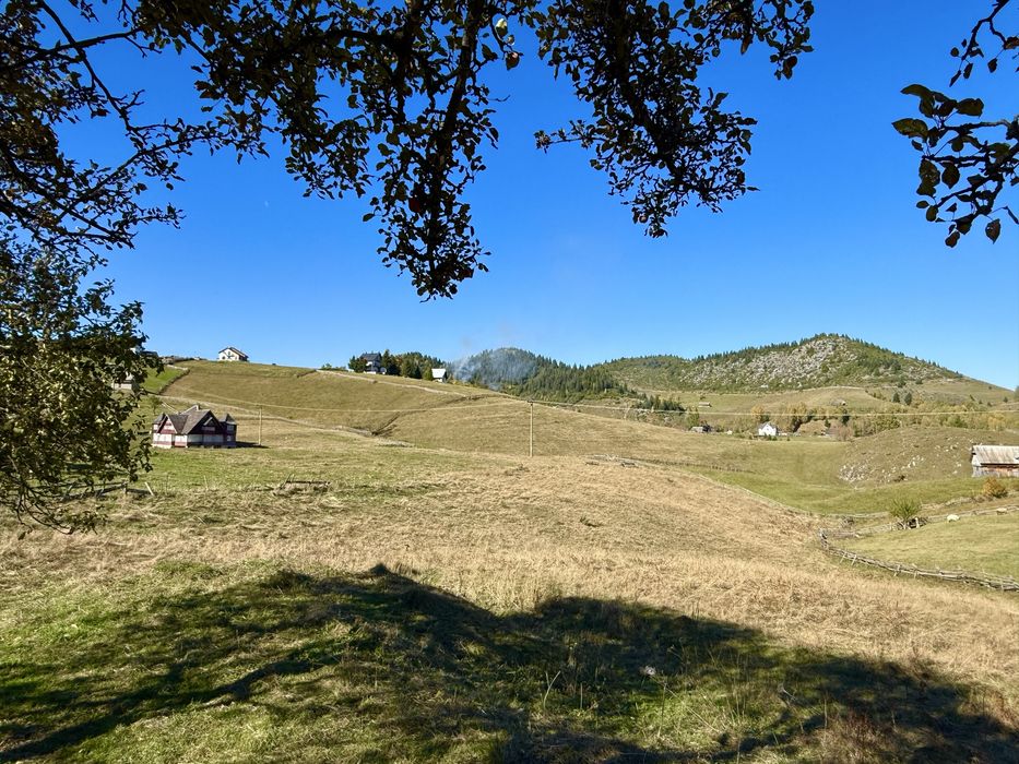 Teren intravilan 8400 mp, Fundata, 10 km distanta fata de Bran Moieciu